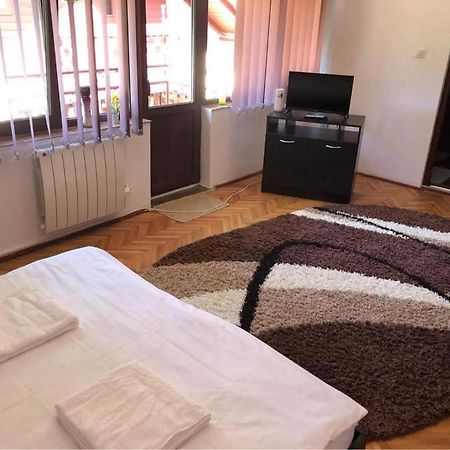 Kral Villa Sovata Buitenkant foto